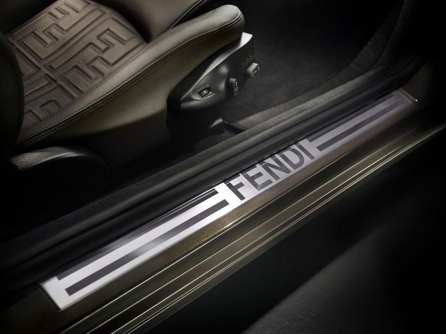  Maserati GranCabrio Fendi 2011 года  (фото 7 из 16)